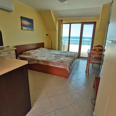 Black Sea Paradise, Luxury